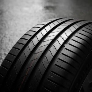 Neumatico Bridgestone Turanza 6 215/55 R16 97 W