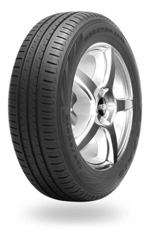 Cubierta Maxxis Mecotra Ma P5 215/60 R17 96 H Colocada