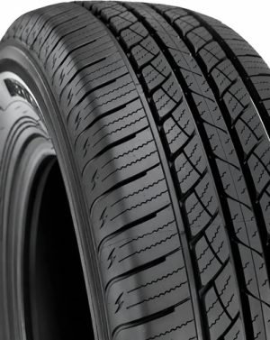 Cubierta Westlake Su318 H/t 225/55 R19 99 V